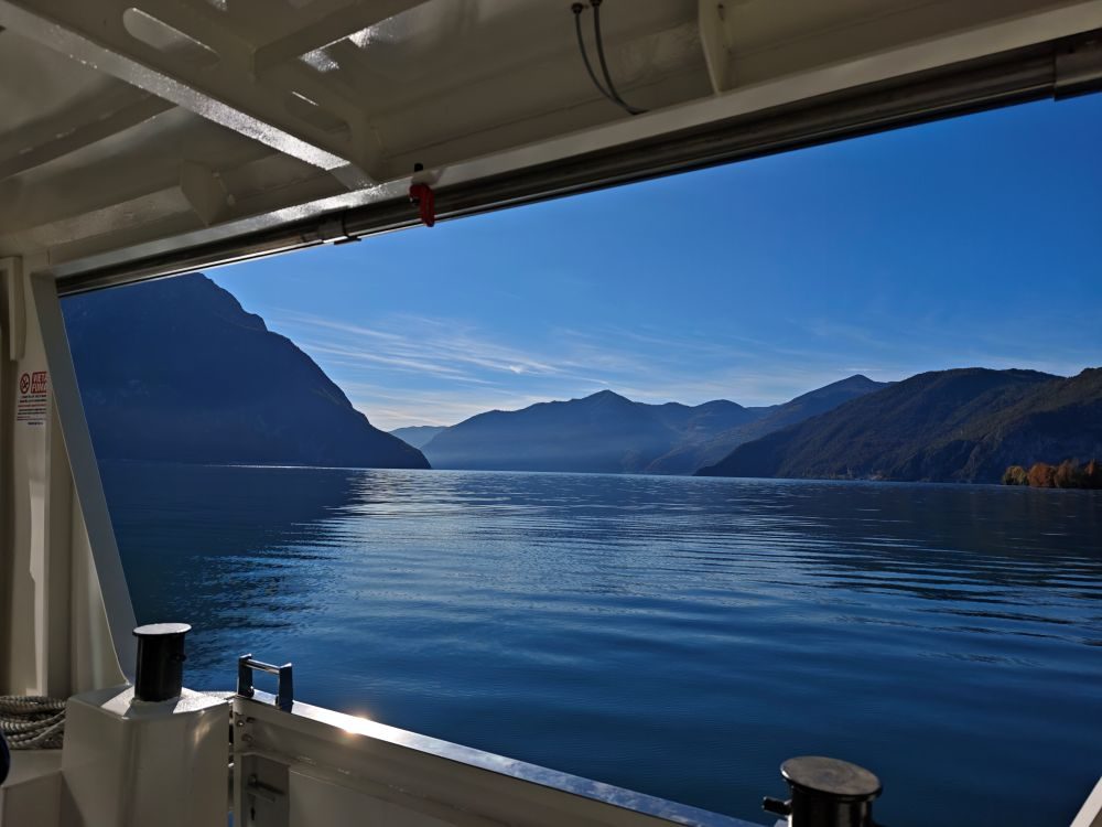 Navigazione Lago d'Iseo, Italien, Reederei, Aussicht vom Elektroschiff